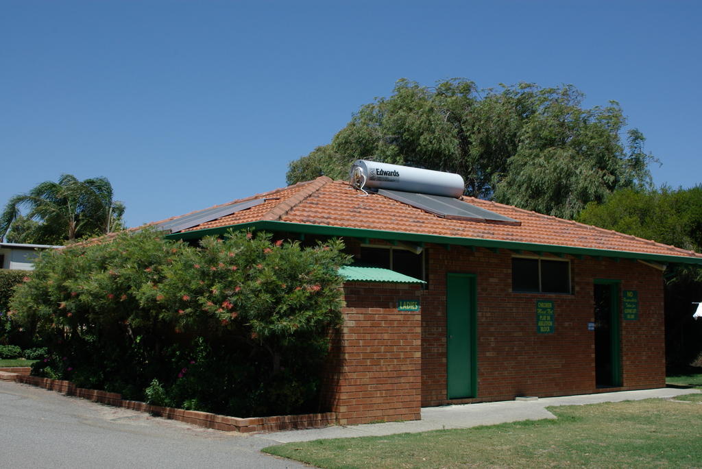Acclaim Kingsway Tourist Park Ξενοδοχείο Madeley Εξωτερικό φωτογραφία